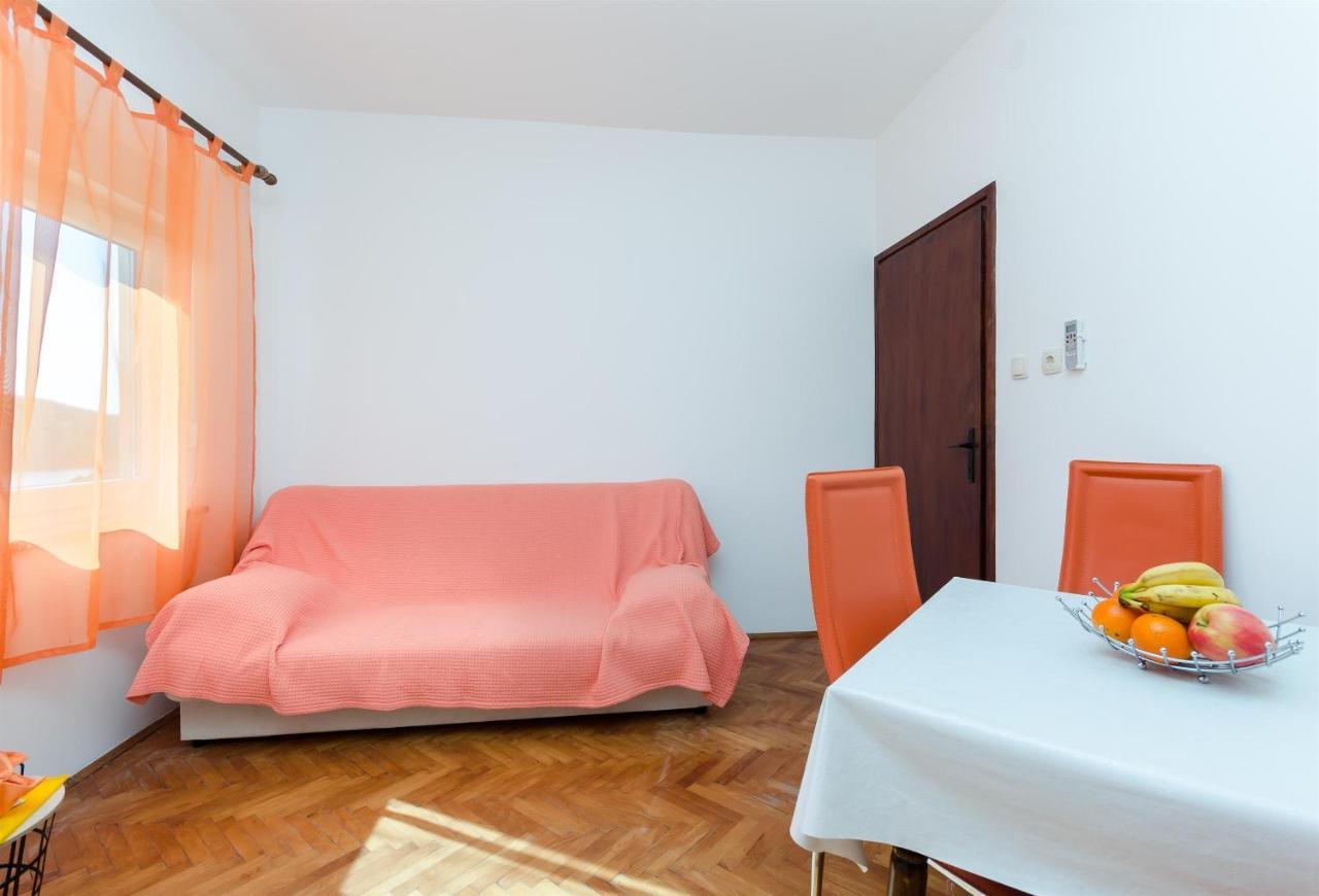 Apartments Mirjana B Lopar Exterior photo